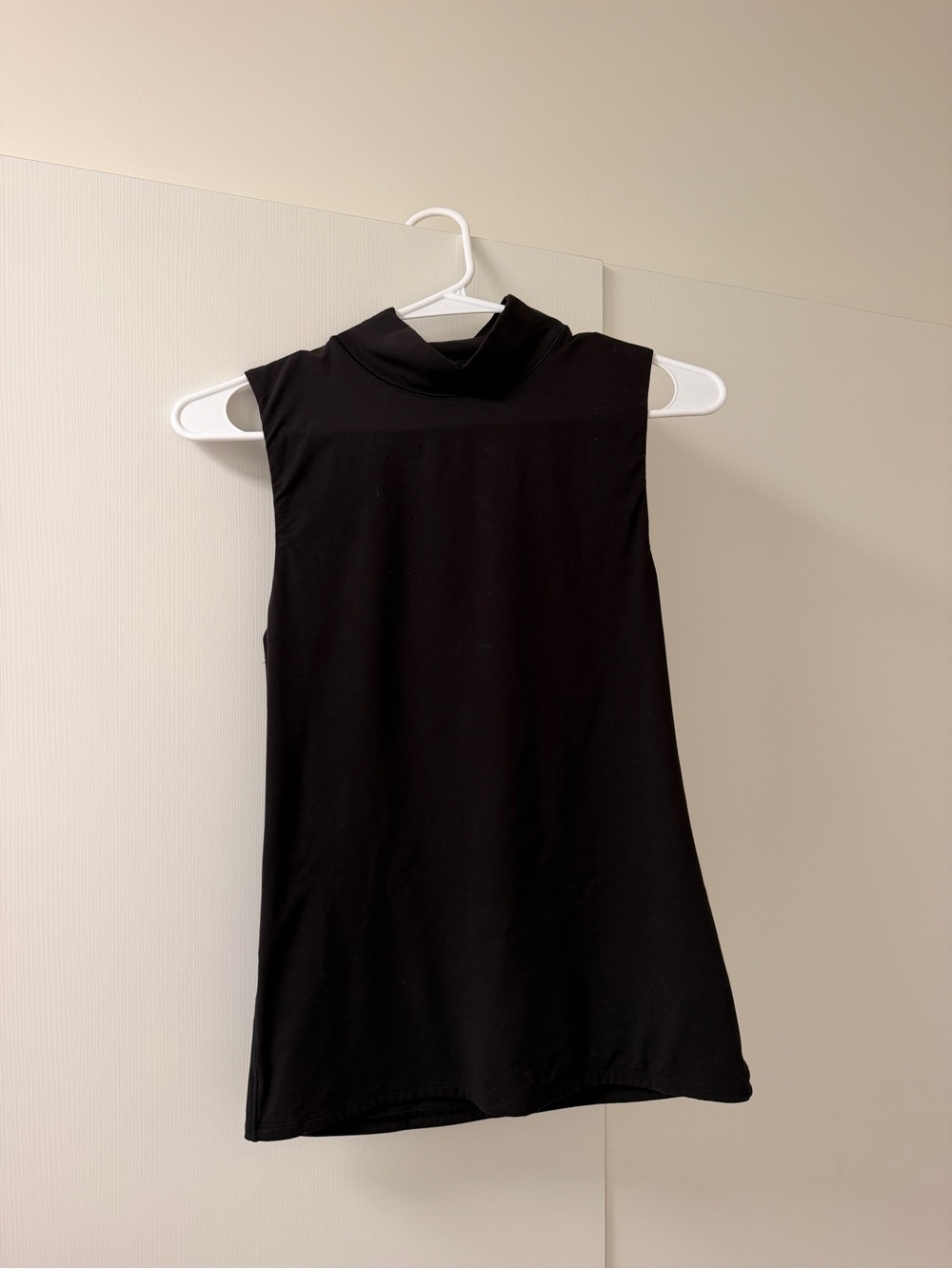 WHBM Forme Sleeveless Black Mock Neck Top - Picture 4 of 6